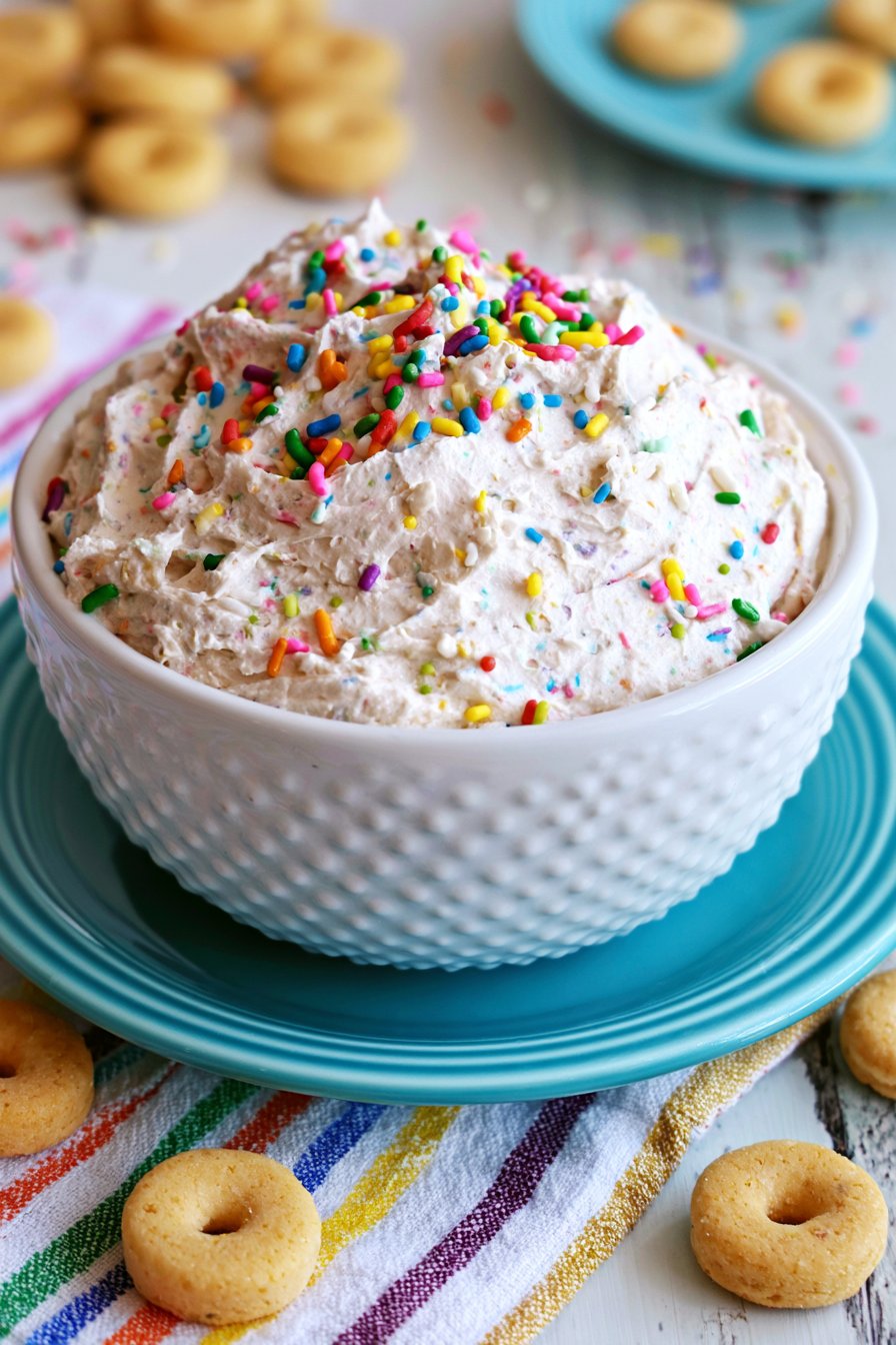Homemade Dunkaroo Dip Recipe (Funfetti Dip)