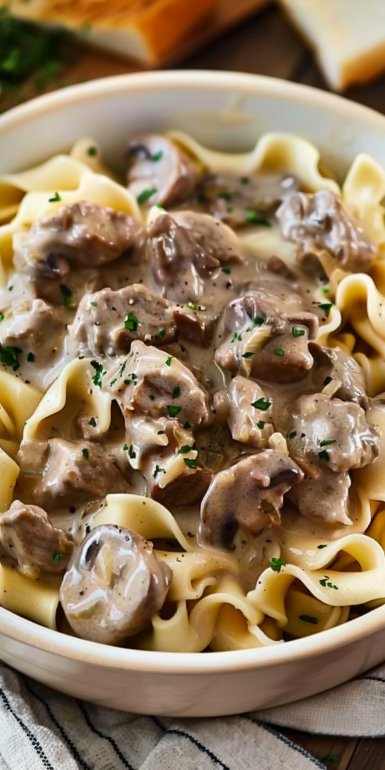 5 Ingredient Crock Pot Beef Stroganoff