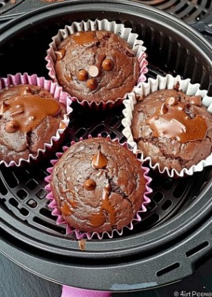 Air Fryer Chocolate Muffins