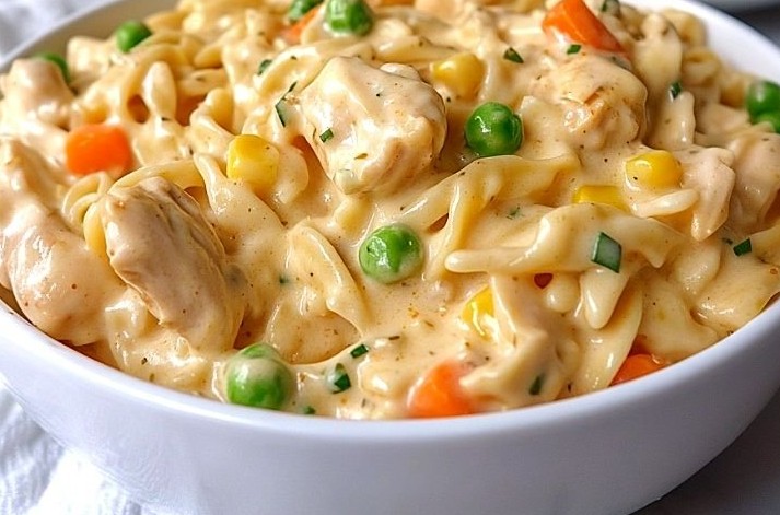 Classic Chicken Pot Pie Pasta