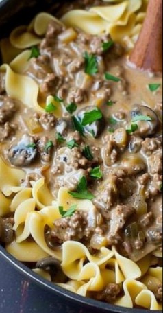 Rich & Creamy Ground Beef Stroganoff