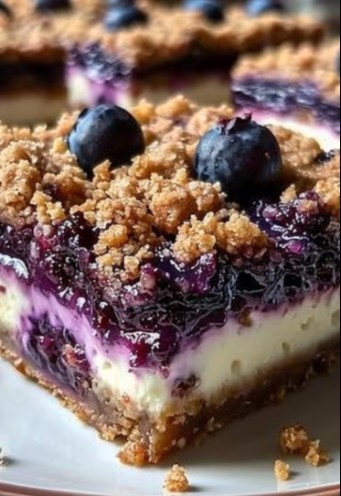 Blueberry Crisp Cheesecake Bars: The Ultimate Dessert Recipe