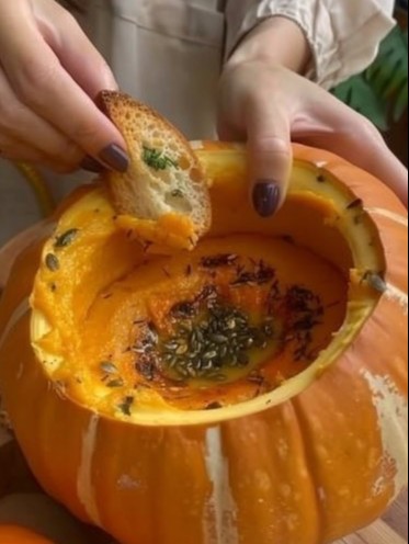 Velouté d’Automne dans un Potimarron