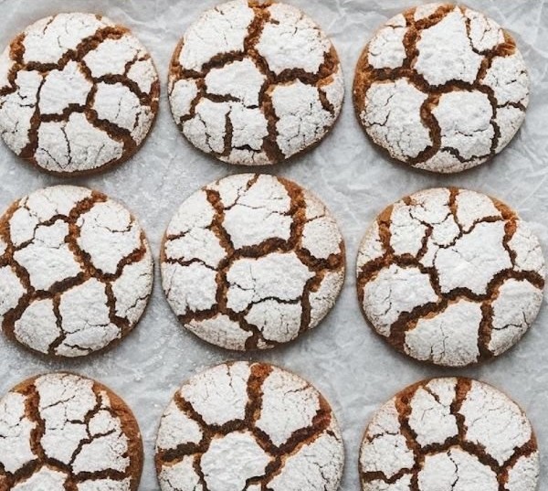 Gingerbread Crinkle Cookies