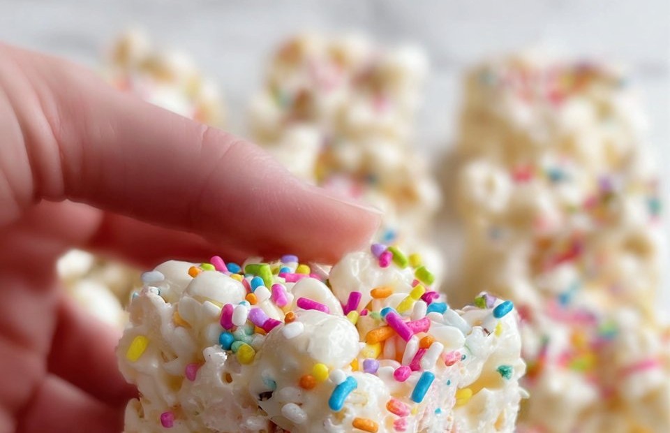 Funfetti Marshmallow Popcorn Treats