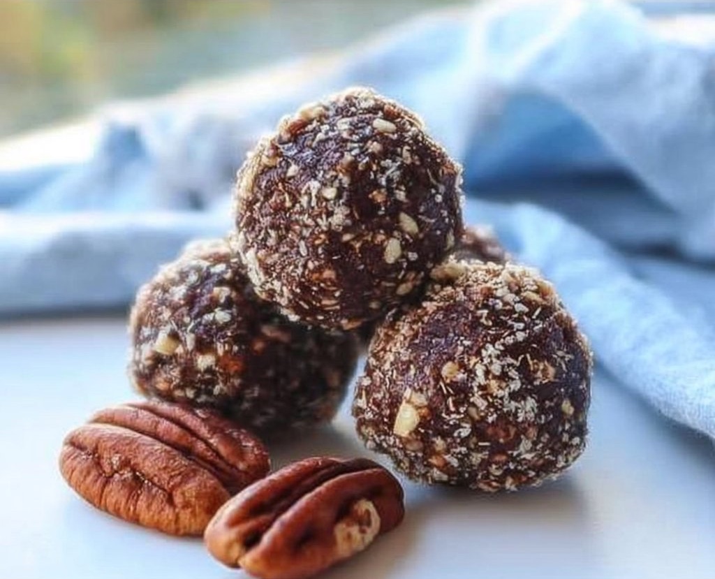 Chocolate Date Energy Balls