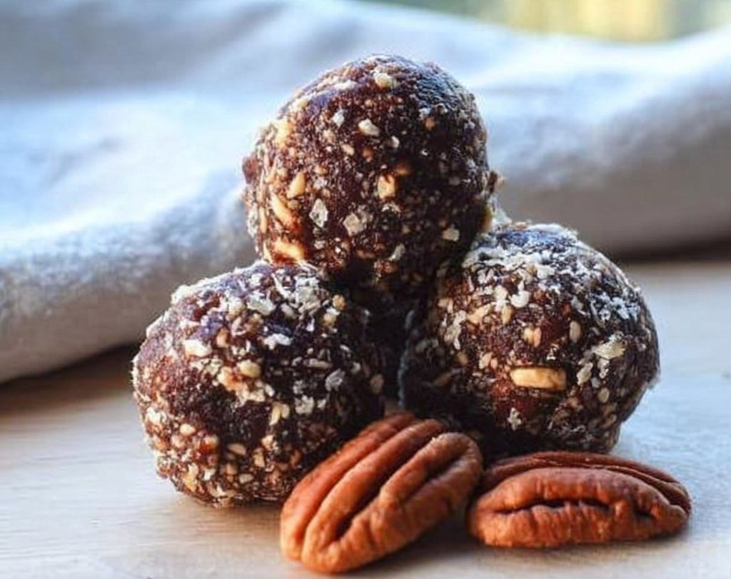 Chocolate Date Energy Balls