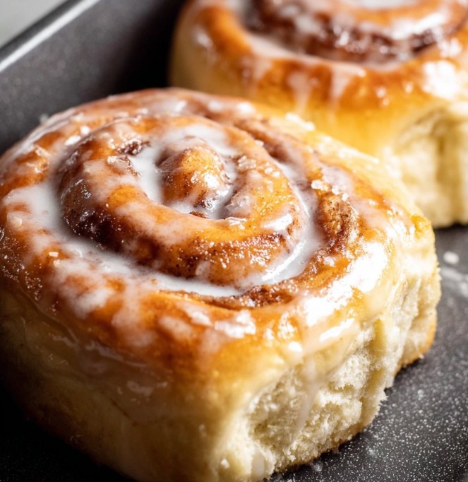 BEST Homemade Cinnamon Rolls