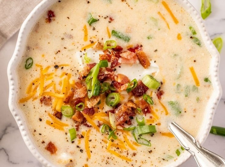 EASY Crockpot Potato Soup