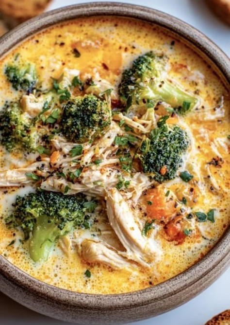Crockpot Cheesy Chicken Broccoli Soup