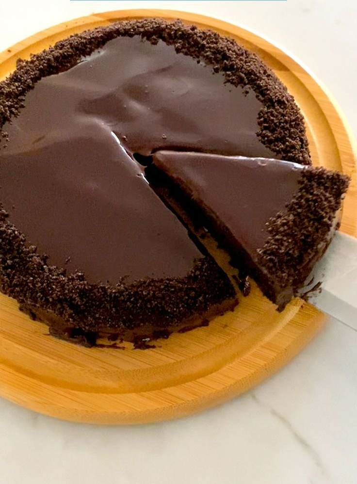 3-Ingredient TikTok Oreo Cake