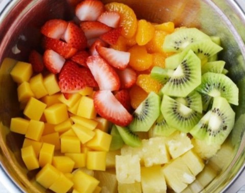 EASY Hawaiian Cheesecake Salad Recipe - BubbaPie