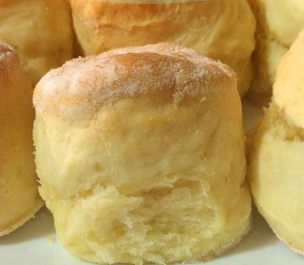 This easy scone recipe makes the best scones ever - it only has 3 ingredients and no added sugar! Spread wit…