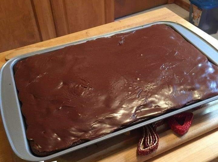 HERSHEY’S SYRUP BROWNIES