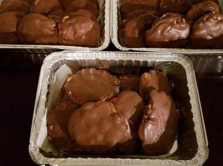 Homemade Turtle Candy With Pecans and Caramel