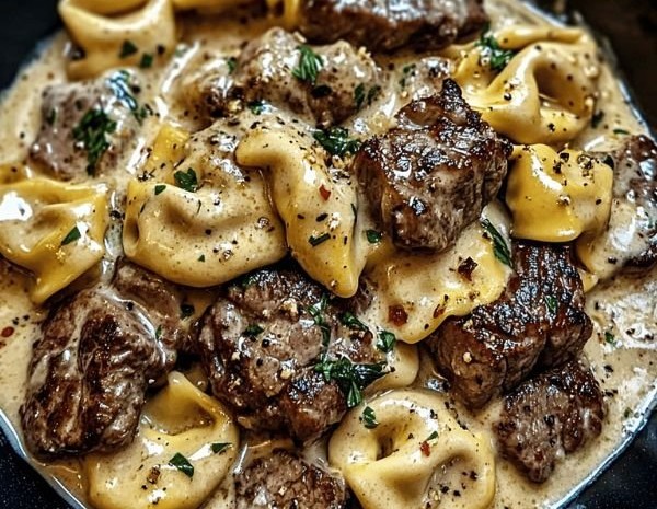 Cracked Garlic Steak Tortellini in Creamhouse Sauce Bliss