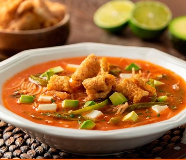 Sopa de Fideos con Nopales