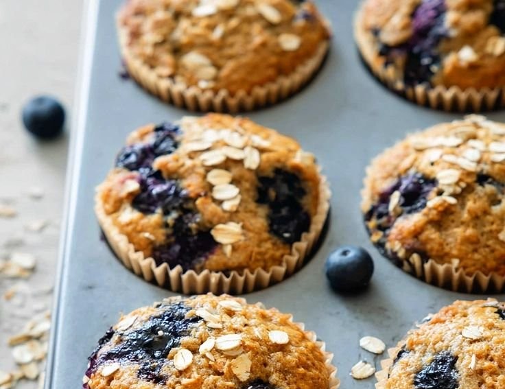Healthy & Nutritious Blueberry Oatmeal Muffins