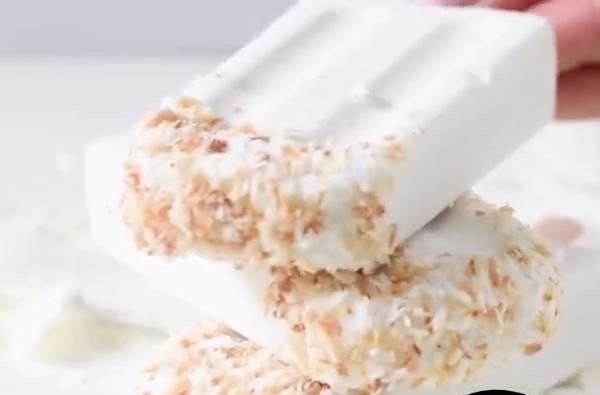 Paletas de Coco Keto