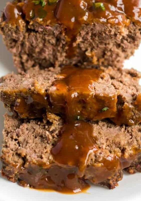 Classic Meatloaf with Brown Gravy