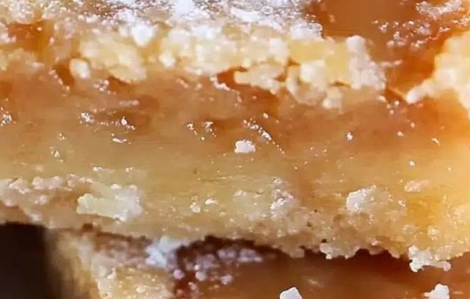 Salted Caramel Butter Bars: Tasty & Irresistible