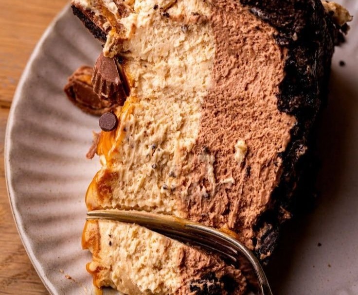 No Bake Chocolate Peanut Butter Pie