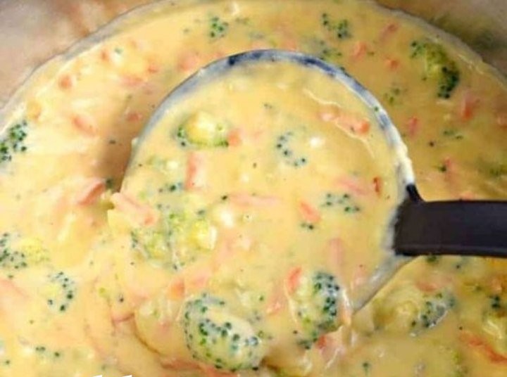 Copycat Panera Broccoli Cheese Soup