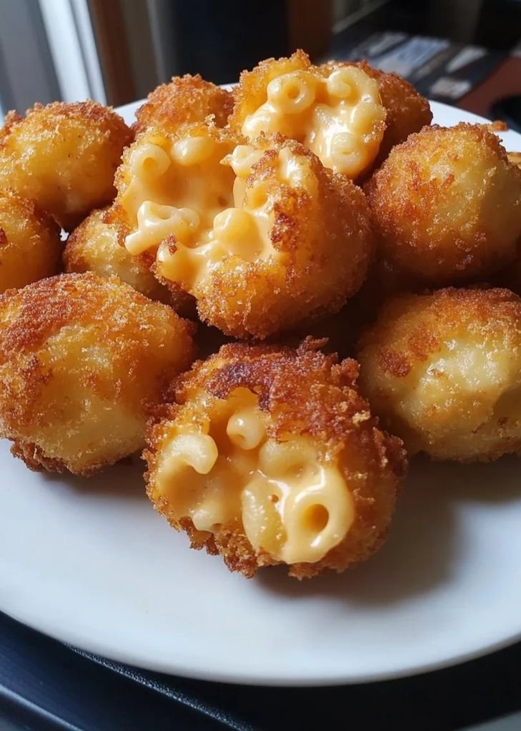 Fried Mac and Cheese Bites
