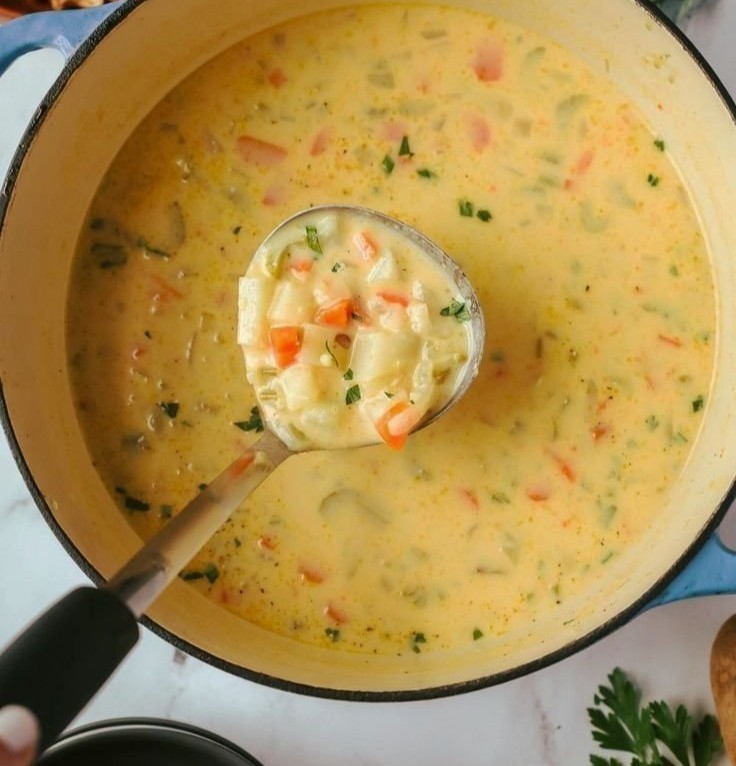 Creamy Vegan Carrot Potato Soup