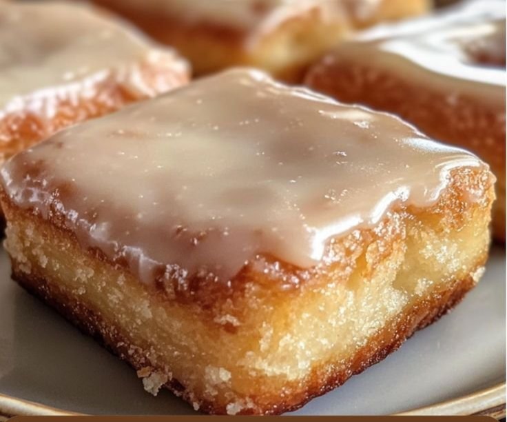 Maple Donut Bars That Taste Just Like Your Favorite Bakery Treat