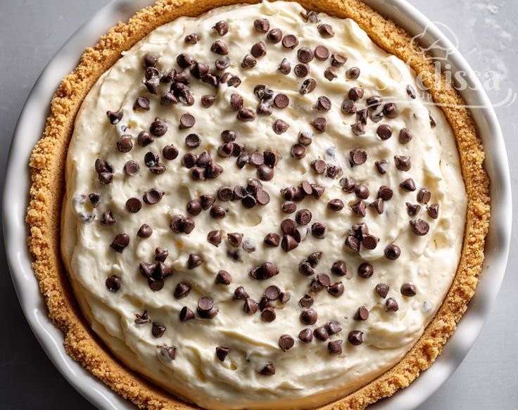 Chocolate Chip Cannoli Pie