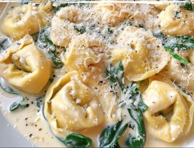 Creamy Tortellini Skillet: 5 Reasons to Love This Comfort Dish