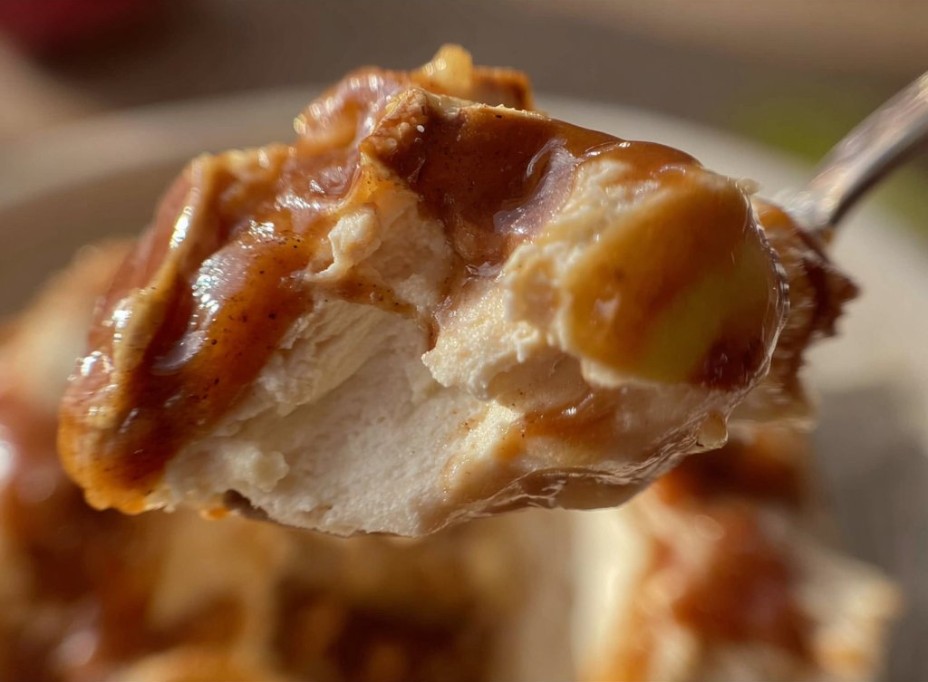 Caramel Apple Cheesecake Dip