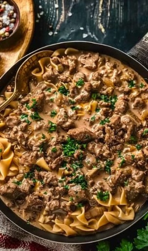 Easy Ground Beef Stroganoff