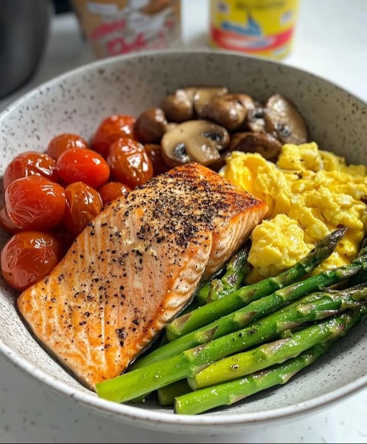Salmon Power Bowl with Asparagus, Mushrooms & Eggs