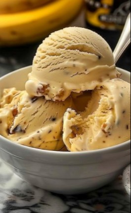 Banana “Ice Cream”: 4 Steps to Guilt-Free Delight