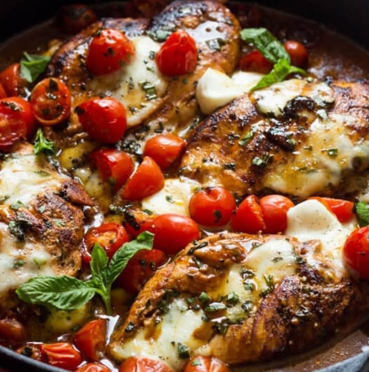 One-Pan Juicy Chicken with Balsamic Sauce