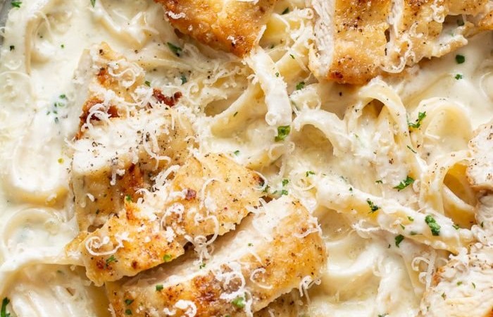 Creamy Chicken Fettuccine Alfredo