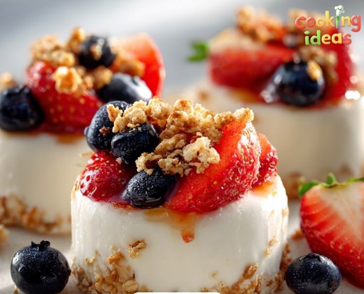 Frozen Berry Yogurt Bites