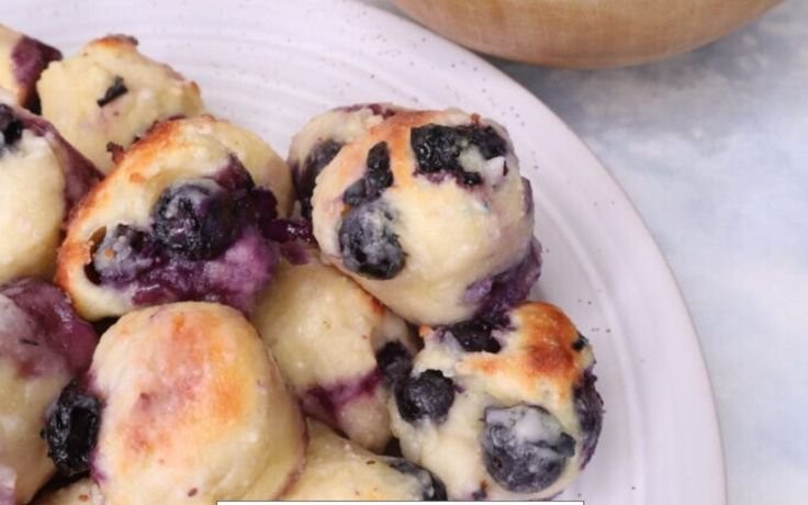 Healthy Baked Blueberry Greek Yogurt Fritters baked blueberry fritters Healthy Baked Blueberry Greek Yogurt Fritters