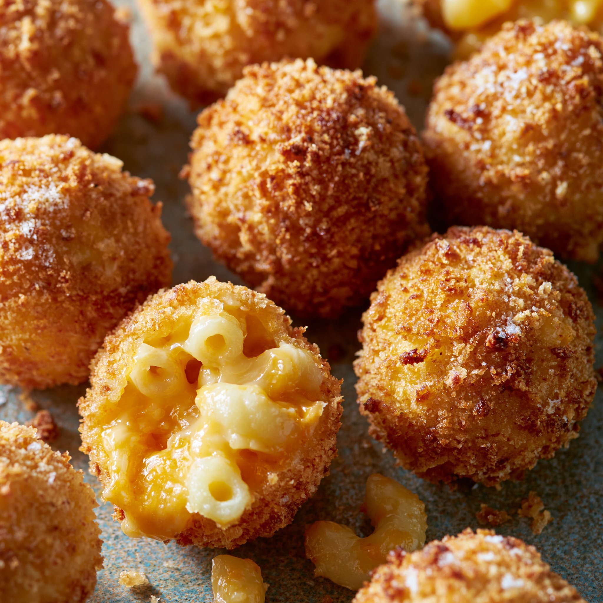 Air Fryer Fried Macaroni and Cheese Balls