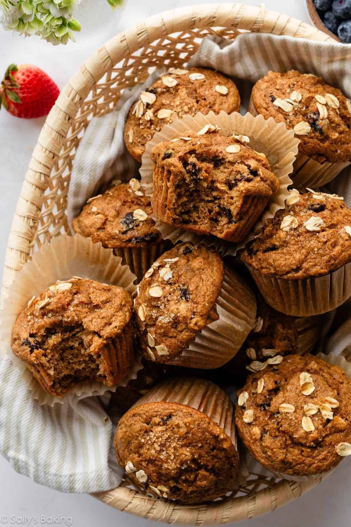 Applesauce Muffins