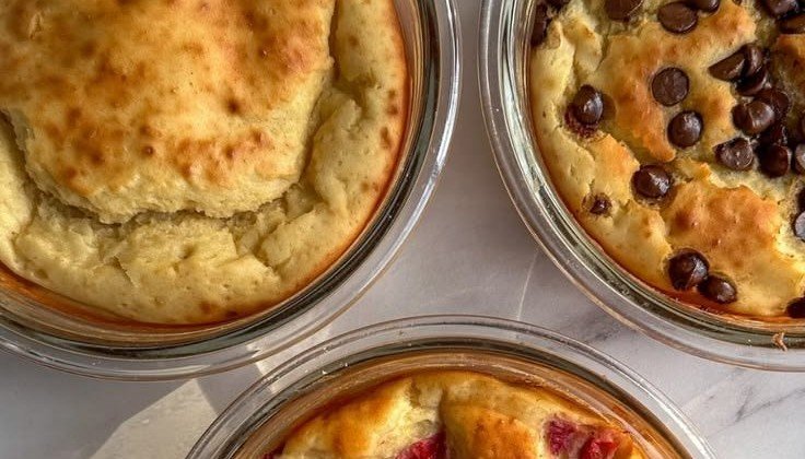 Fluffy Baked Protein Pancake Bowls protein pancake bowls Fluffy Baked Protein Pancake Bowls
