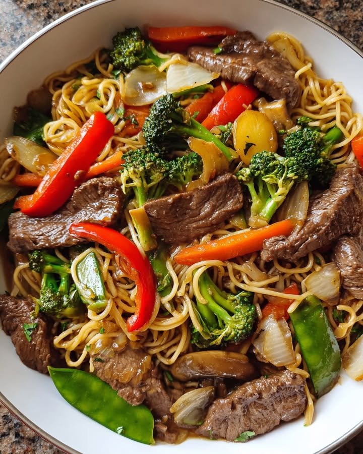Meal Prep Beef and Veggie Stir-Fry Noodles