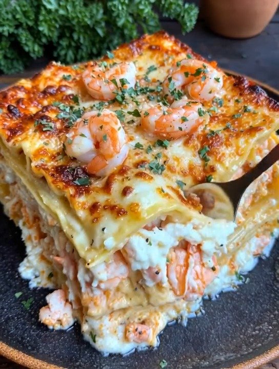 Creamy Seafood Lasagna with Shrimp & Crab