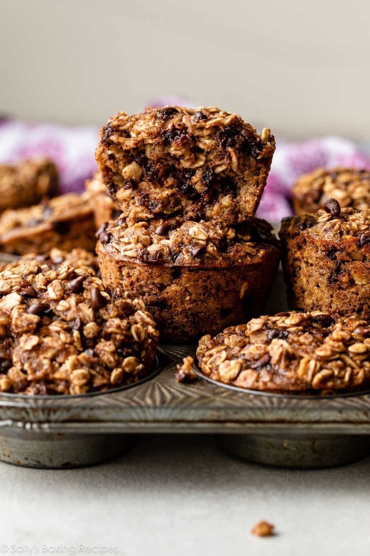 Chocolate Chip Baked Oatmeal Cups